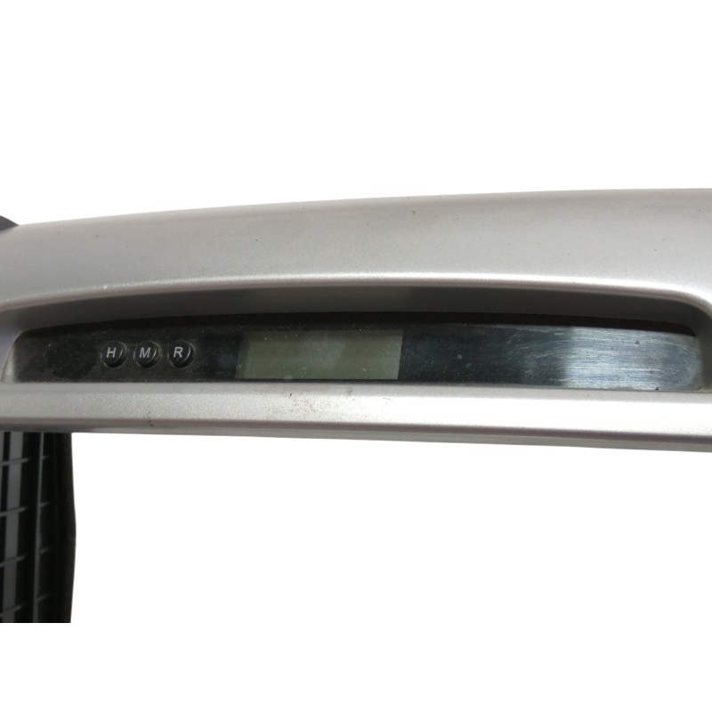 Recambio de moldura para hyundai santa fe (bm) 2.2 crdi classic (2wd) referencia OEM IAM 245102B000  