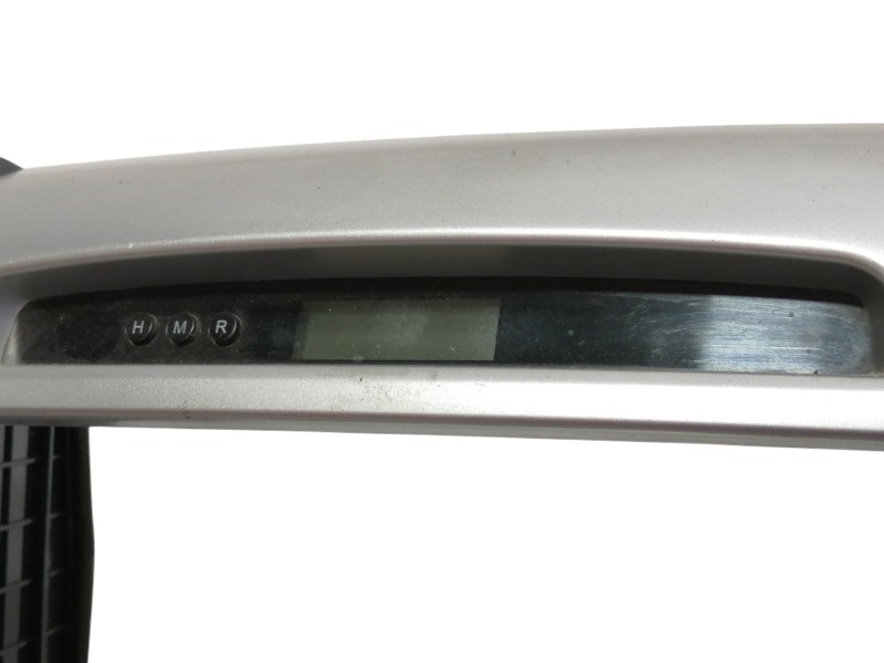 Recambio de moldura para hyundai santa fe (bm) 2.2 crdi classic (2wd) referencia OEM IAM 245102B000  