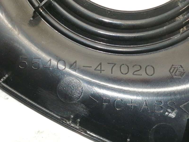 Recambio de moldura para toyota prius (nhw30) advance referencia OEM IAM 15C315 5540447020 