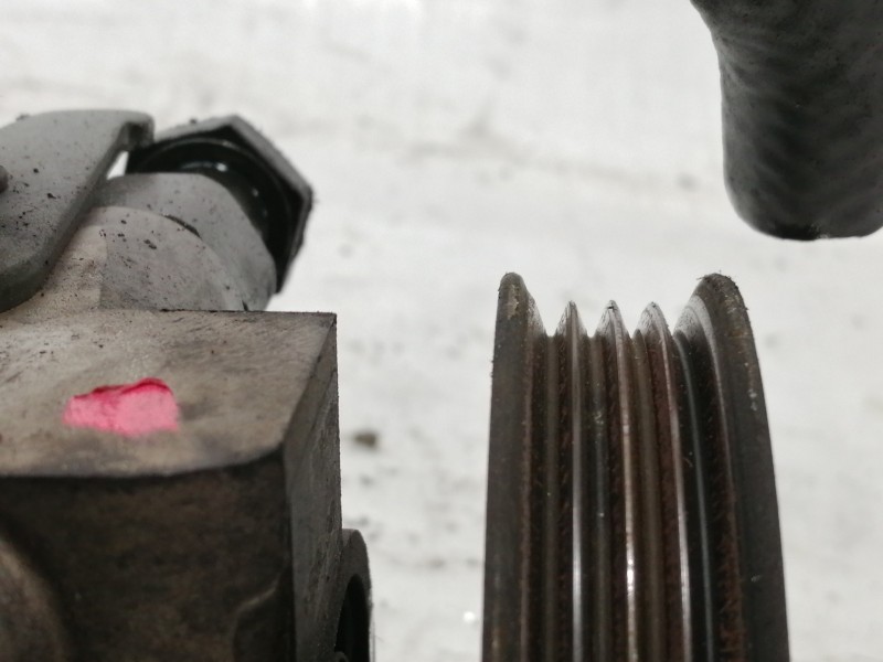 Recambio de bomba direccion para hyundai accent (lc) 1.3 cat referencia OEM IAM 5711025000  