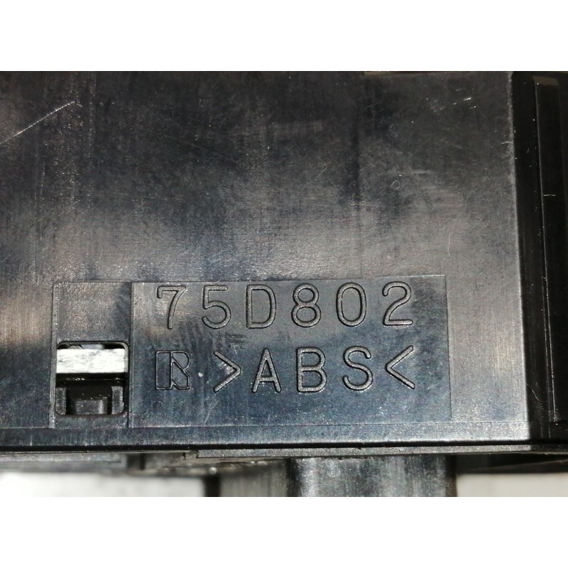 Recambio de mando multifuncion para toyota prius (nhw30) advance referencia OEM IAM 75D802  