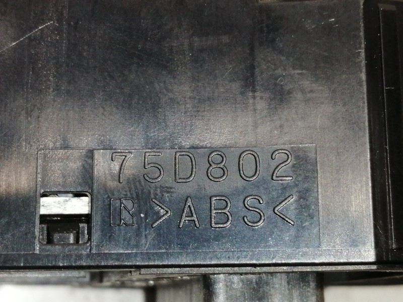 Recambio de mando multifuncion para toyota prius (nhw30) advance referencia OEM IAM 75D802  