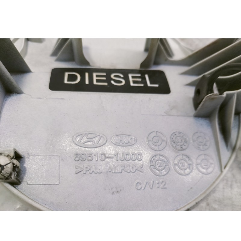 Recambio de tapa exterior combustible para hyundai i20 comfort referencia OEM IAM 695101J000 PA6MF40 