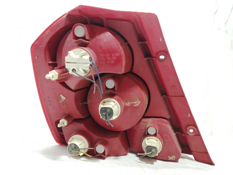 Recambio de piloto trasero derecho para chevrolet kalos referencia OEM IAM 300267R  