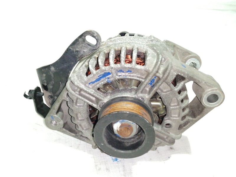 Recambio de alternador para opel meriva cosmo referencia OEM IAM 0124425022  
