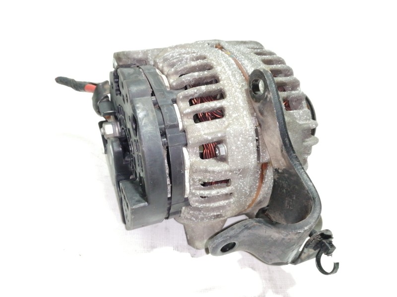 Recambio de alternador para opel meriva cosmo referencia OEM IAM 0124425022  