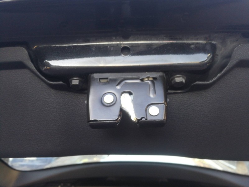 Recambio de cerradura maletero / porton para nissan qashqai (j10) visia referencia OEM IAM 90502EY10D  