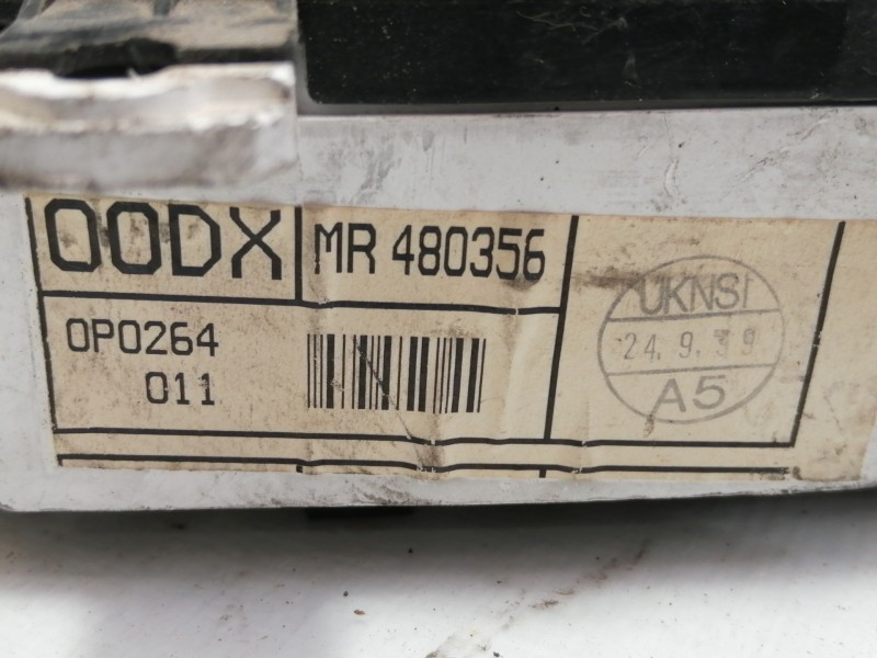 Recambio de cuadro instrumentos para mitsubishi carisma berlina 4 (da0) 1900 gl referencia OEM IAM MR480356  