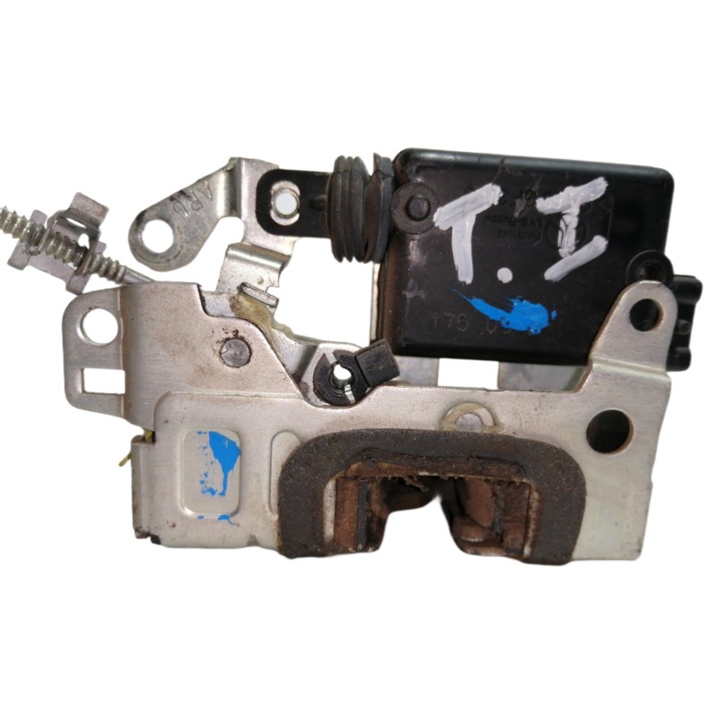 Recambio de cerradura puerta trasera izquierda para dacia sandero ambiance referencia OEM IAM 8200735248  