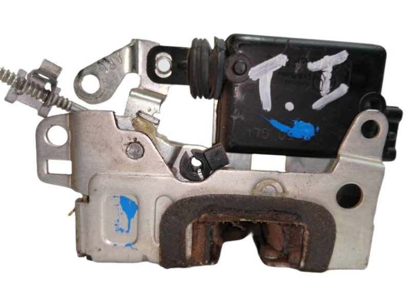 Recambio de cerradura puerta trasera izquierda para dacia sandero ambiance referencia OEM IAM 8200735248  