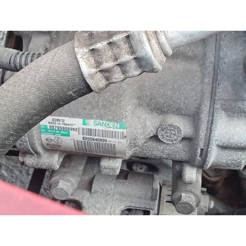 Recambio de compresor aire acondicionado para dacia sandero ambiance referencia OEM IAM 8200840899  