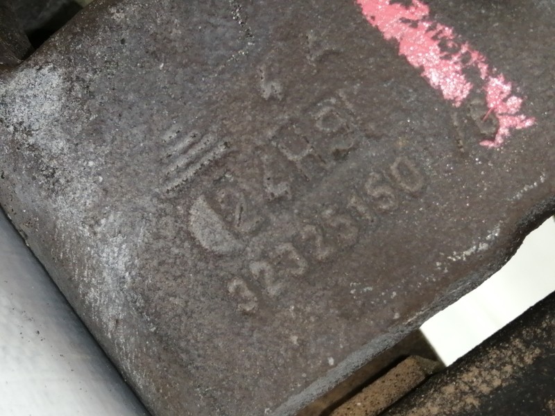 Recambio de pinza freno delantera derecha para mitsubishi carisma berlina 4 (da0) 1900 gl referencia OEM IAM 32325150  