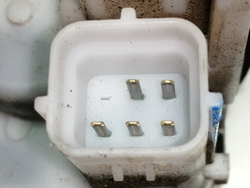 Recambio de cerradura puerta delantera izquierda para fiat 500 cabrio (150) lounge referencia OEM IAM 52041739  