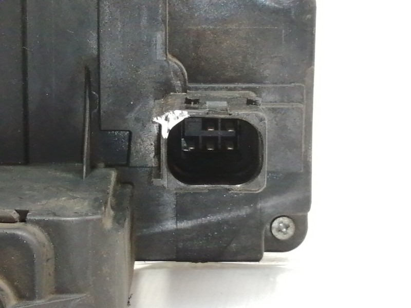 Recambio de cerradura puerta trasera derecha para opel vectra c berlina elegance referencia OEM IAM 24447346  