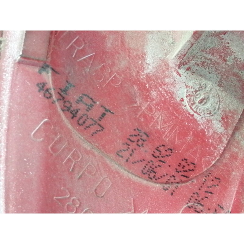 Recambio de piloto trasero derecho para fiat punto berlina (188) 1.2 8v referencia OEM IAM 46794077 286202 