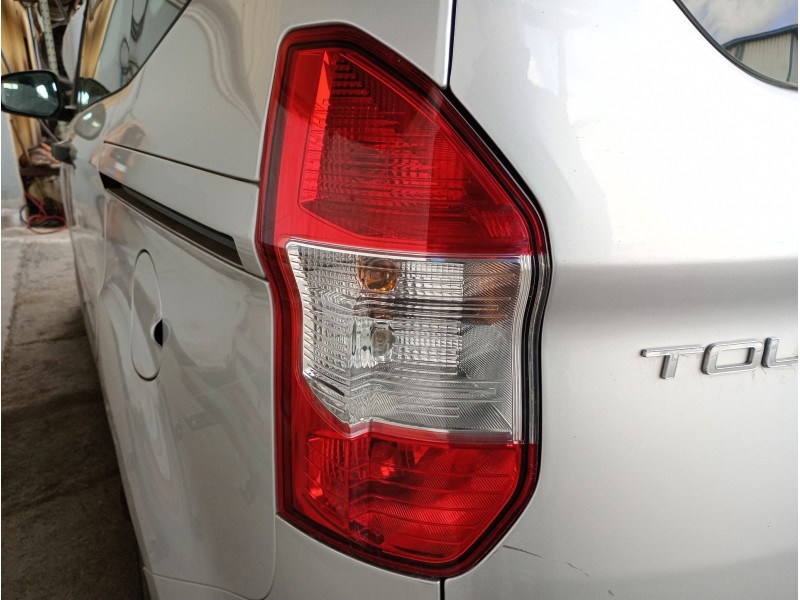 Recambio de piloto trasero izquierdo para ford tourneo courier (c4a) ambiente referencia OEM IAM   