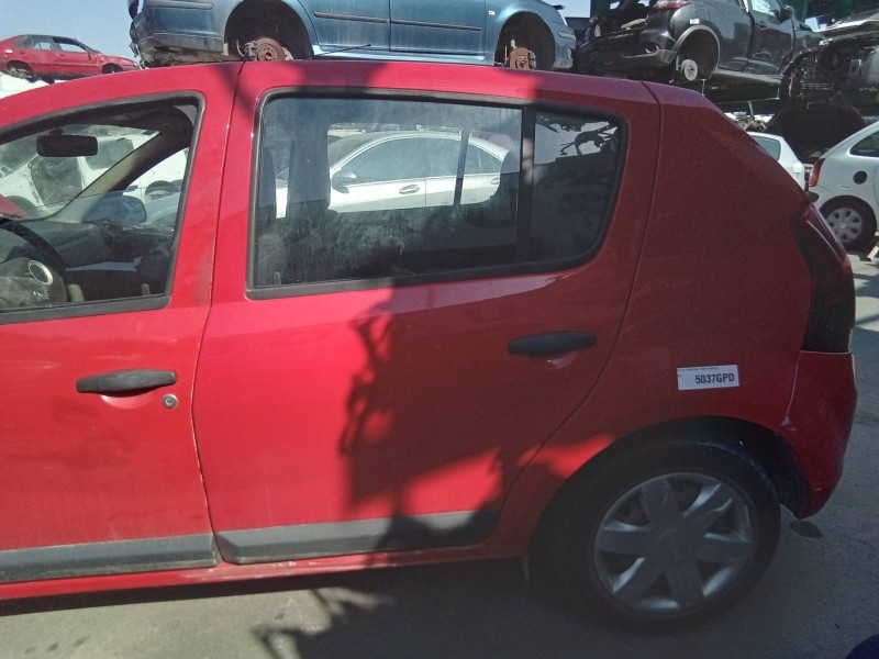 Recambio de puerta trasera izquierda para dacia sandero ambiance referencia OEM IAM   