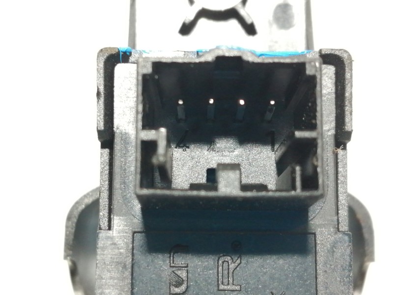 Recambio de mando elevalunas delantero izquierdo para fiat 500 cabrio (150) lounge referencia OEM IAM 07356294040  