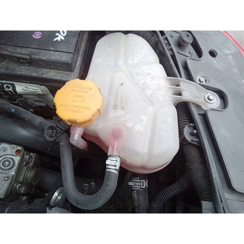 Recambio de deposito expansion para opel corsa d innovation referencia OEM IAM 55702165 460029937 