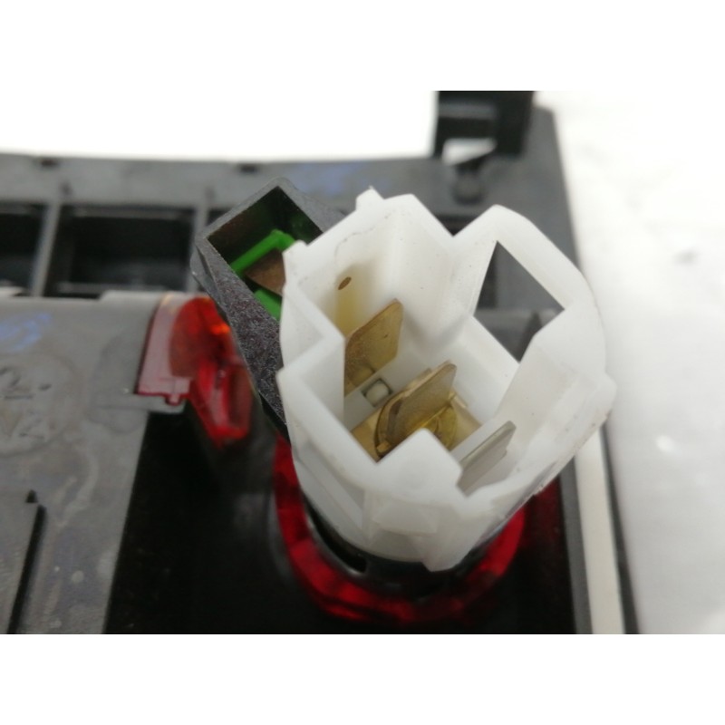 Recambio de cenicero para volkswagen golf vi (5k1) advance referencia OEM IAM 5K0857961  