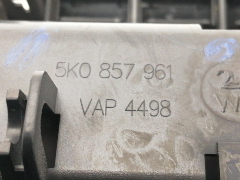 Recambio de cenicero para volkswagen golf vi (5k1) advance referencia OEM IAM 5K0857961  