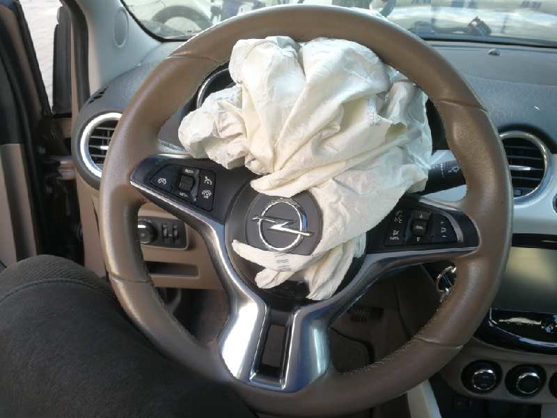 Recambio de volante para opel adam glam ecoflex referencia OEM IAM 622359310A  