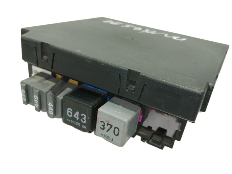 Recambio de caja reles / fusibles para volkswagen golf vi (5k1) advance referencia OEM IAM 1K0937084B 5DK00965005 