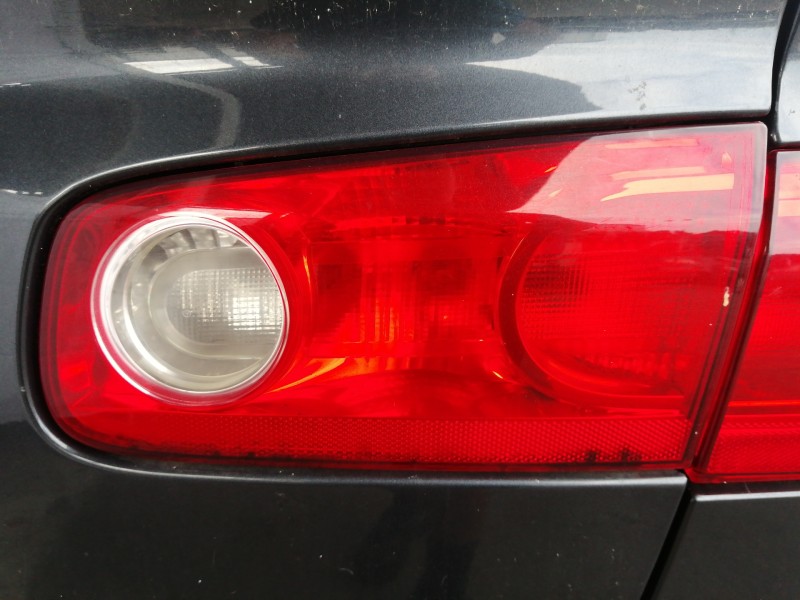 Recambio de piloto trasero derecho interior para renault laguna ii (bg0) authentique referencia OEM IAM   