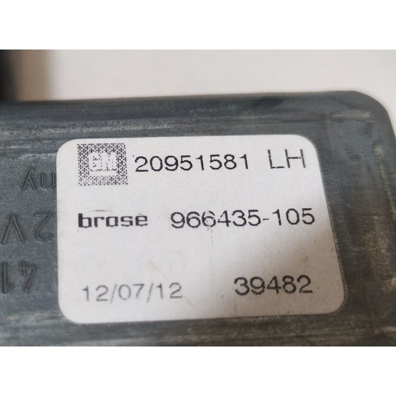 Recambio de elevalunas delantero izquierdo para opel adam glam ecoflex referencia OEM IAM 20951581  