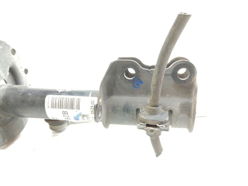 Recambio de amortiguador delantero izquierdo para opel adam glam ecoflex referencia OEM IAM 22277291  