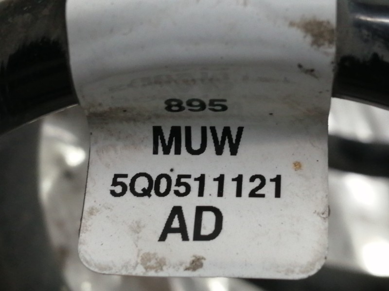 Recambio de muelle amortiguacion para volkswagen golf vii lim. (bq1) advance referencia OEM IAM 5Q0511121AD 5Q0511121 TRASEROS