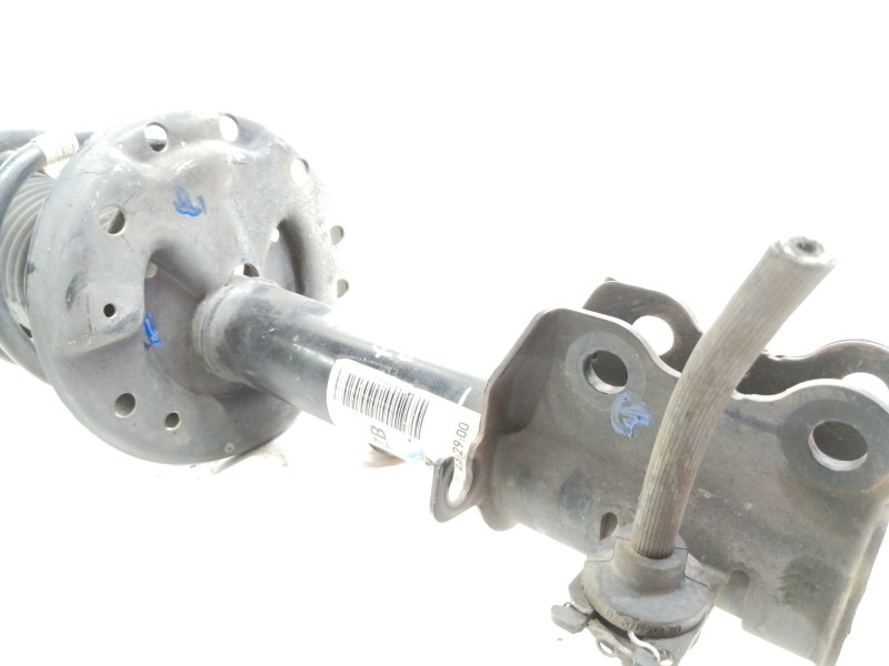 Recambio de amortiguador delantero izquierdo para opel adam glam ecoflex referencia OEM IAM 22277291  