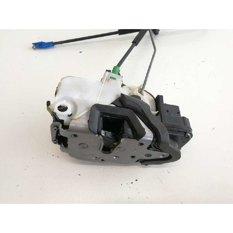Recambio de cerradura puerta delantera derecha para opel adam glam ecoflex referencia OEM IAM 13579523  