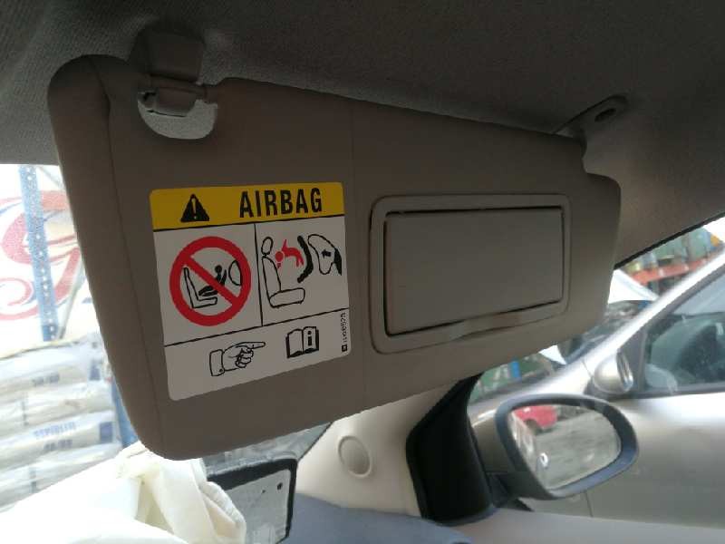 Recambio de parasol derecho para opel adam glam ecoflex referencia OEM IAM N121118B  