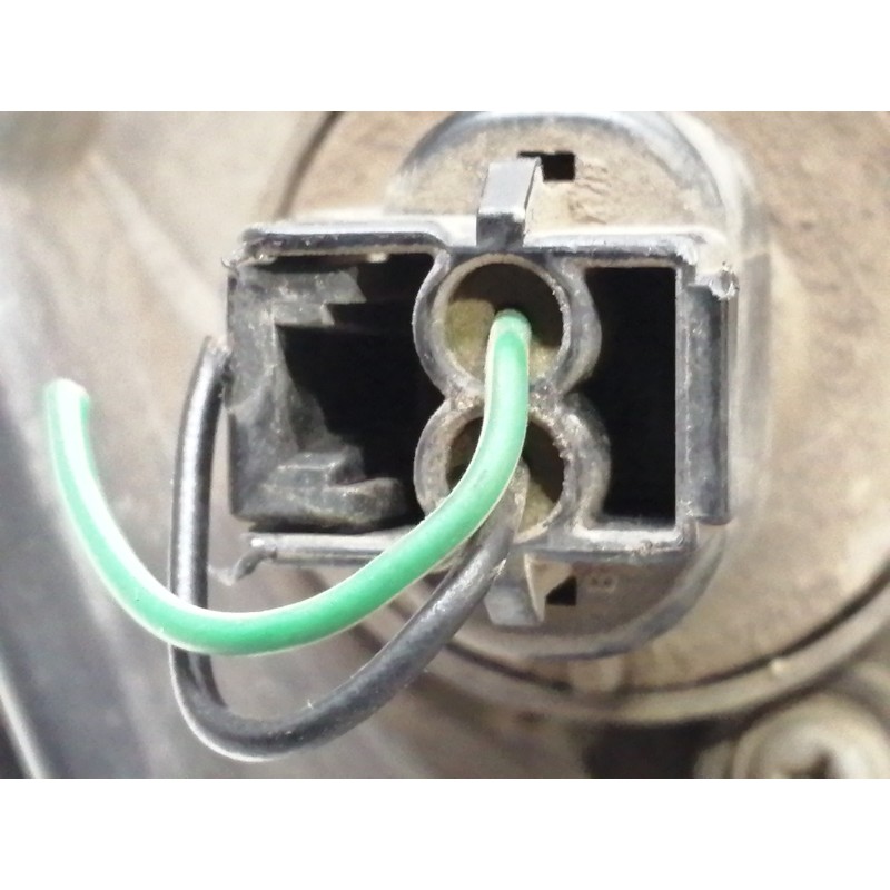 Recambio de faro derecho para kia rio ls berlina referencia OEM IAM 2357NA  