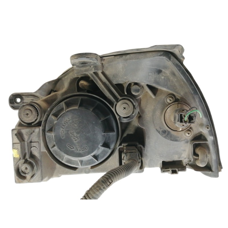 Recambio de faro derecho para kia rio ls berlina referencia OEM IAM 2357NA  