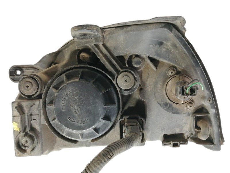 Recambio de faro derecho para kia rio ls berlina referencia OEM IAM 2357NA  