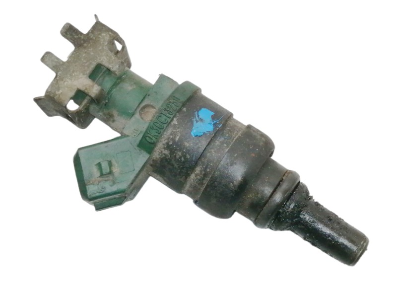 Recambio de inyector para kia rio ls berlina referencia OEM IAM 0K30C13250  