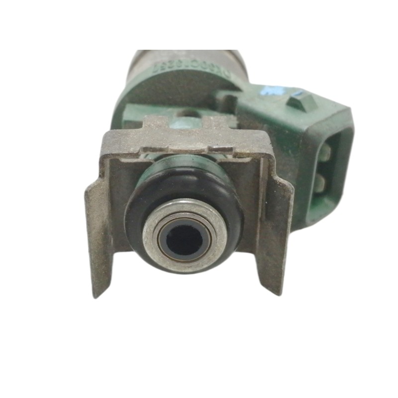 Recambio de inyector para kia rio ls berlina referencia OEM IAM 0K30C13250  