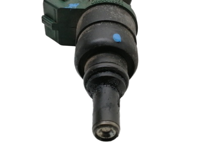 Recambio de inyector para kia rio ls berlina referencia OEM IAM 0K30C13250  