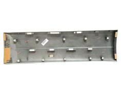 Recambio de moldura para suzuki grand vitara 5 puertas sq (ft) 2.0 td referencia OEM IAM 7768165DA1   2