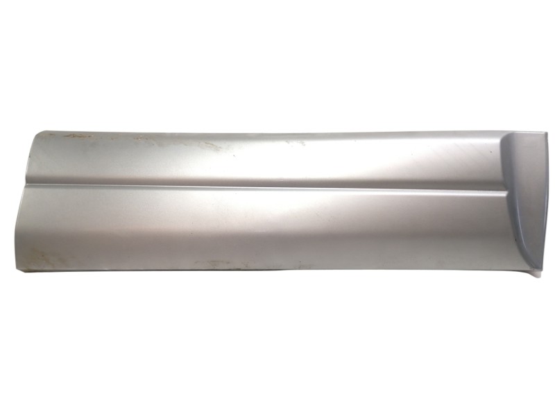 Recambio de moldura para suzuki grand vitara 5 puertas sq (ft) 2.0 td referencia OEM IAM 7758165DA1  