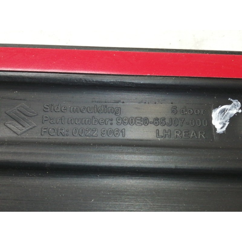 Recambio de moldura para suzuki grand vitara 5 puertas sq (ft) 2.0 td referencia OEM IAM   