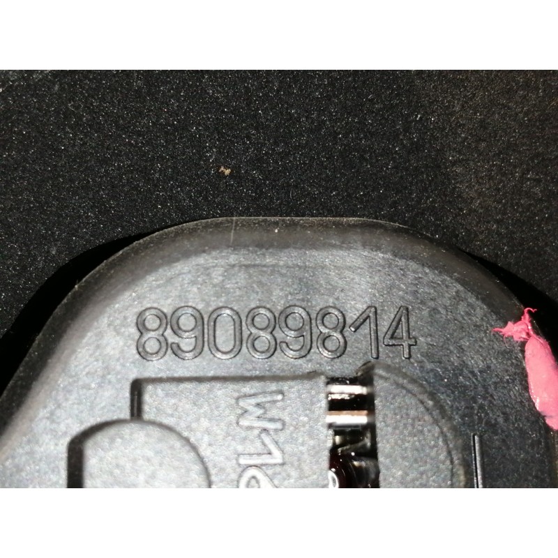 Recambio de piloto trasero izquierdo interior para volkswagen golf vi (5k1) advance referencia OEM IAM 5K0945259  