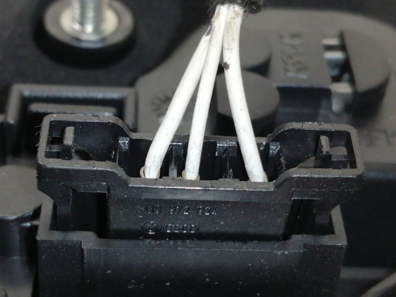 Recambio de piloto trasero izquierdo interior para volkswagen golf vi (5k1) advance referencia OEM IAM 5K0945259  