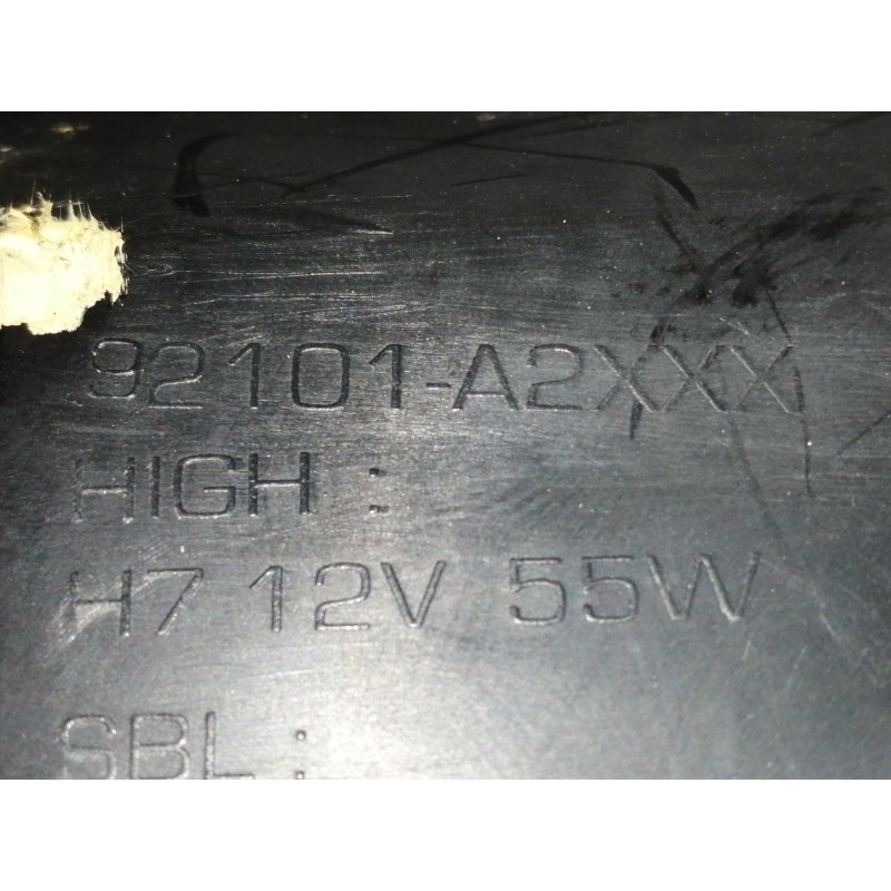 Recambio de faro izquierdo para kia cee´d drive referencia OEM IAM 92101A2XXX  NO FUNCIONA LUZ DE DIA