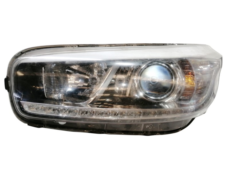 Recambio de faro izquierdo para kia cee´d drive referencia OEM IAM 92101A2XXX  NO FUNCIONA LUZ DE DIA