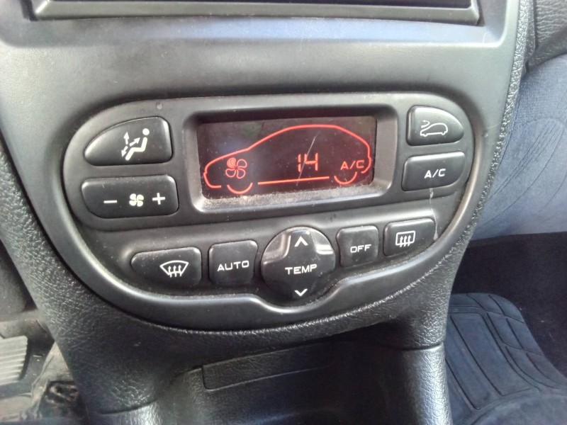 Recambio de mando calefaccion / aire acondicionado para peugeot 206 berlina xt referencia OEM IAM 96430550XT 96430550 / 8541801 