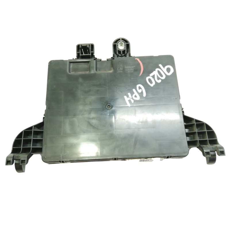 Recambio de caja reles / fusibles para opel insignia berlina cosmo referencia OEM IAM 544949969  