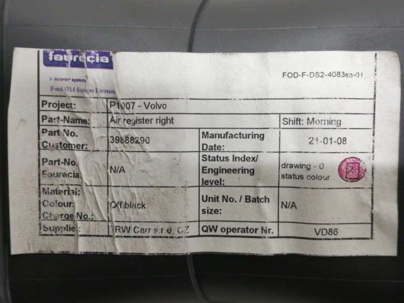 Recambio de rejilla aireadora para volvo c30 1.6 d kinetic referencia OEM IAM 39888290  DELANTERA DERECHA